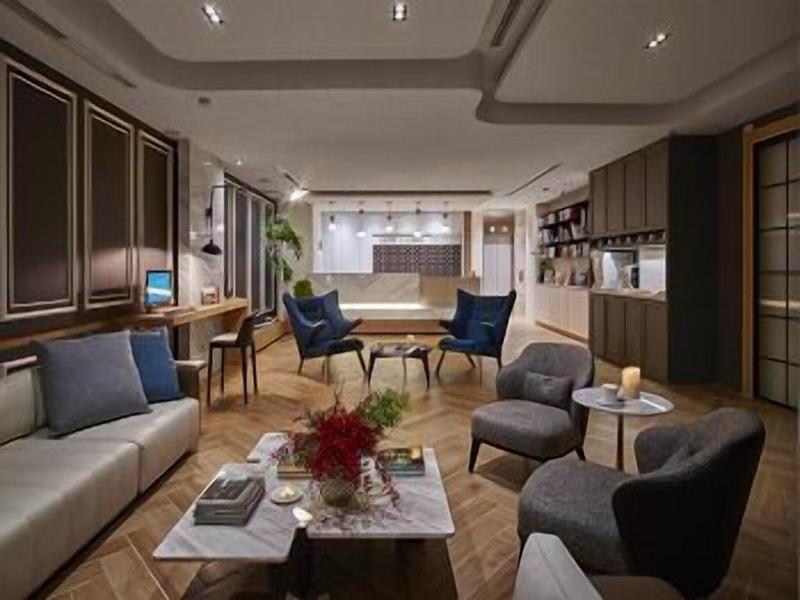 Just Enjoy Business Hotel image