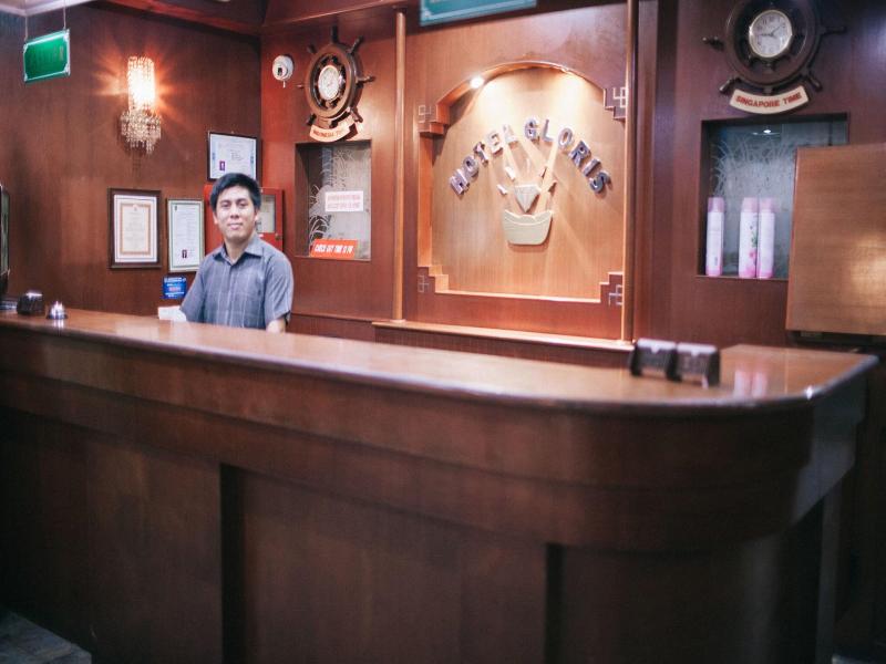 Gloris Hotel image