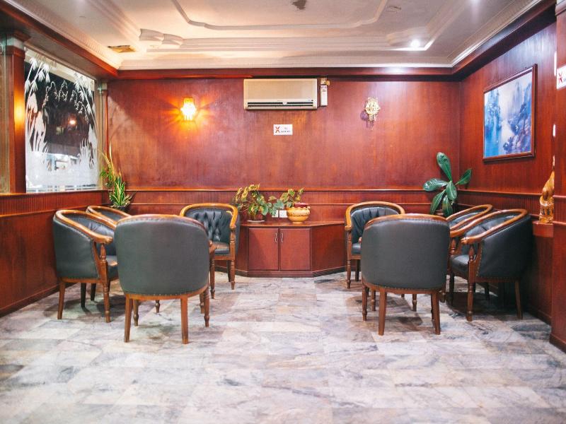 Gloris Hotel image