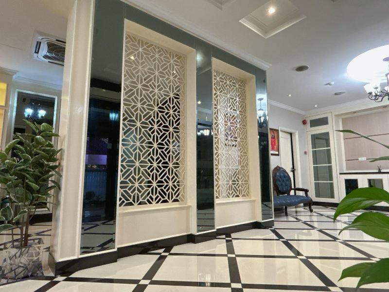 The Grand Jade Hotel image