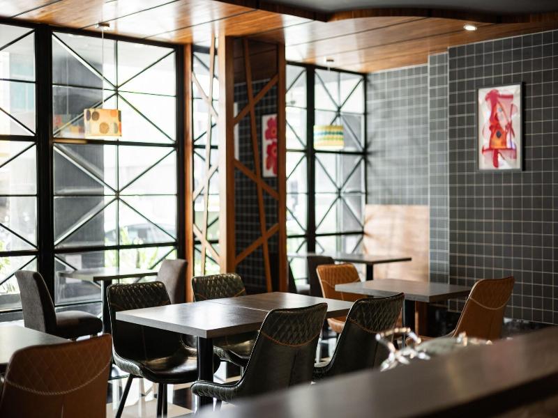 Kindness Hotel- Zhong Shan Bade image