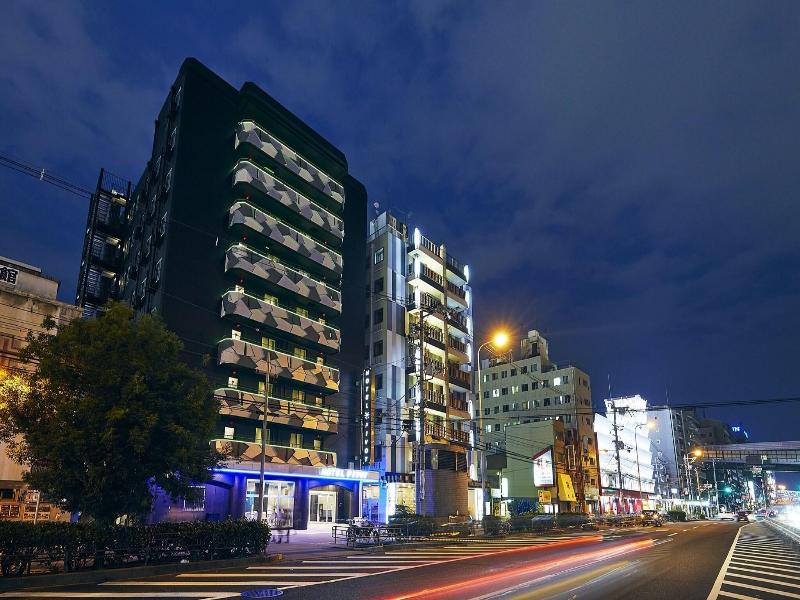 Hotel Pivot image