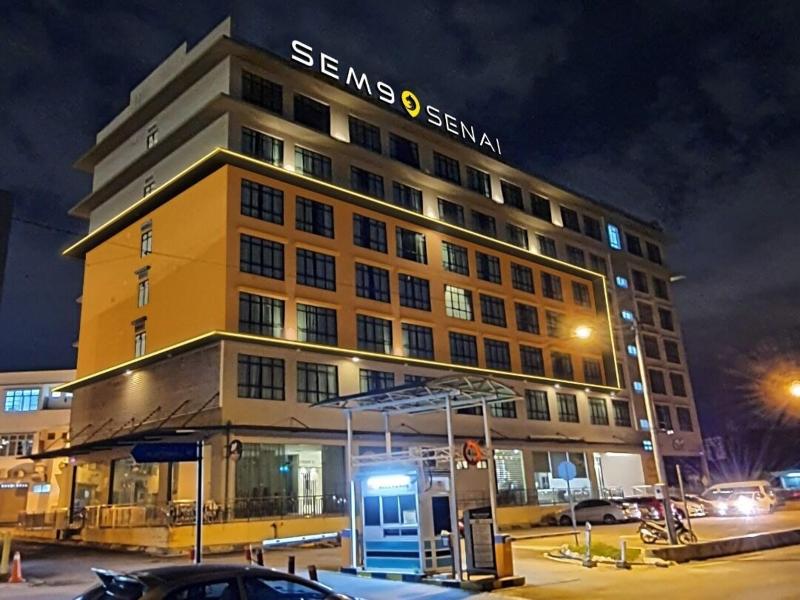 Perth Hotel image