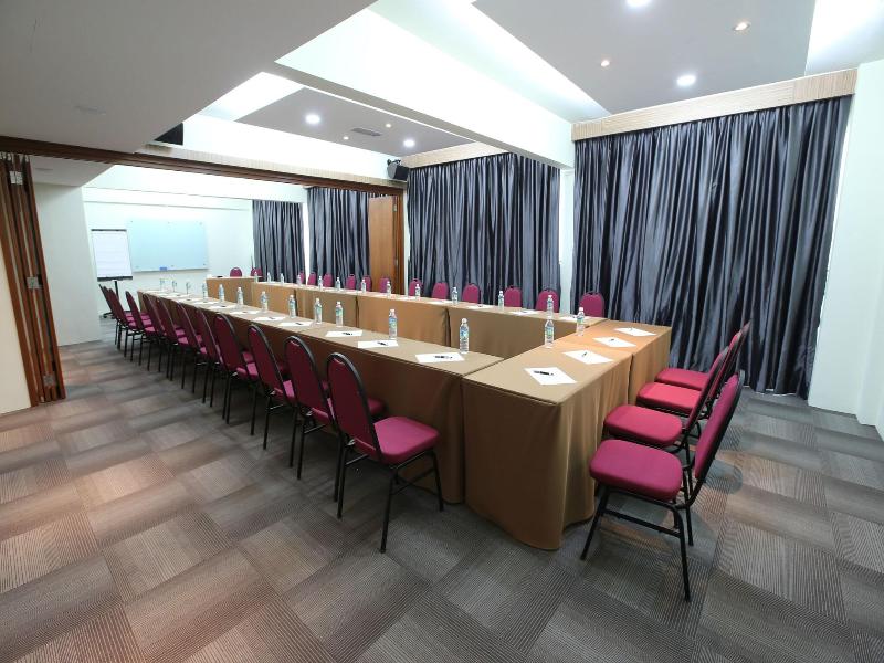 Perth Hotel image
