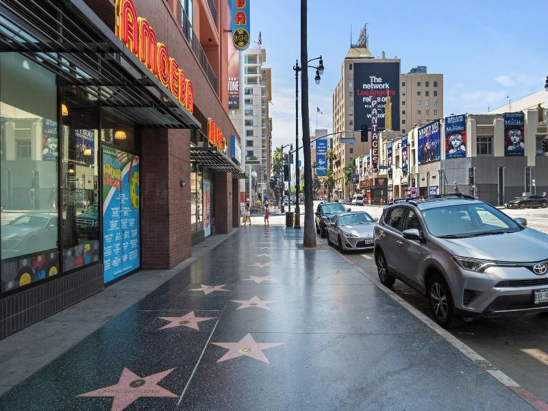 Le Bon Hotel Hollywood image