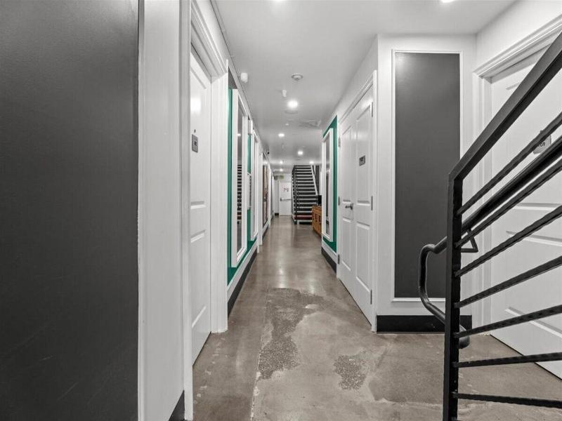 Le Bon Hotel Hollywood image