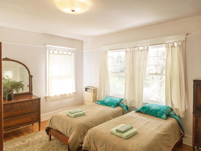 Orange Drive Hostel image