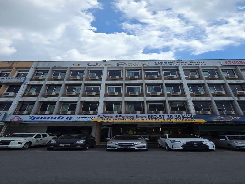 One Point Hotel King Centre image
