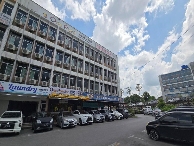 One Point Hotel King Centre image