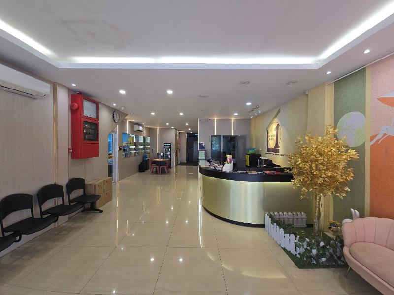 One Point Hotel King Centre image