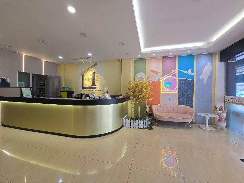 One Point Hotel King Centre image