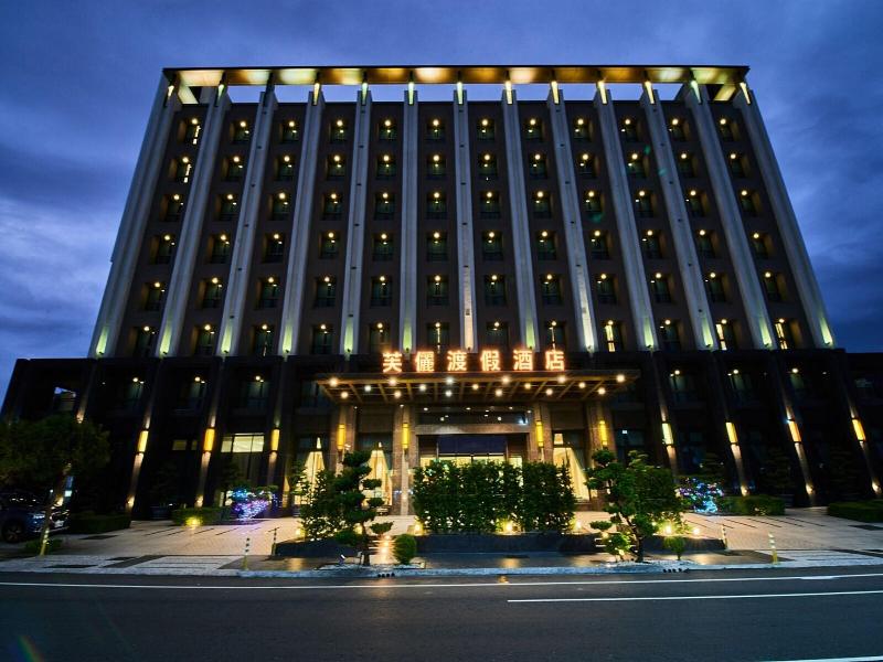 F Hotel Chipen image