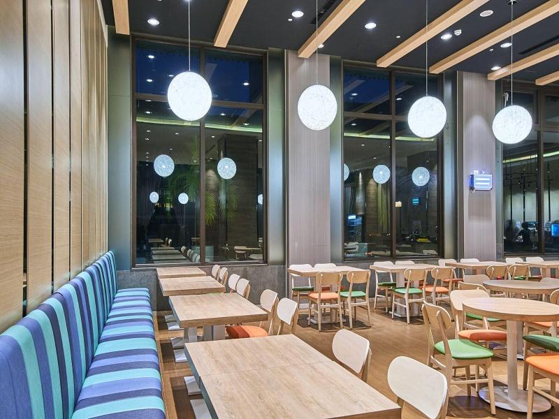 F Hotel Chipen image