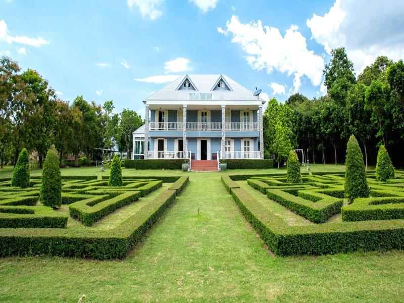 Chateau De Khaoyai Hotel Resort