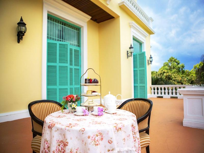 Chateau De Khaoyai Hotel Resort