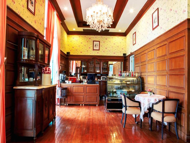 Chateau De Khaoyai Hotel Resort