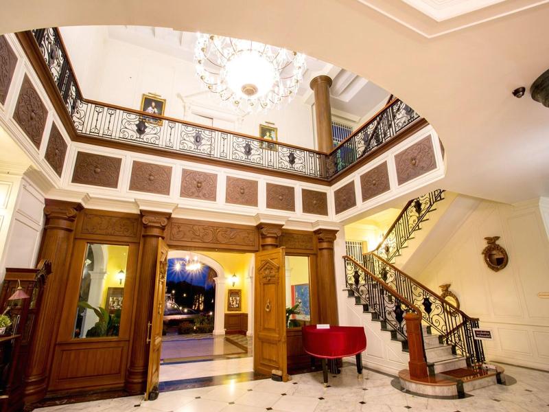 Chateau De Khaoyai Hotel Resort