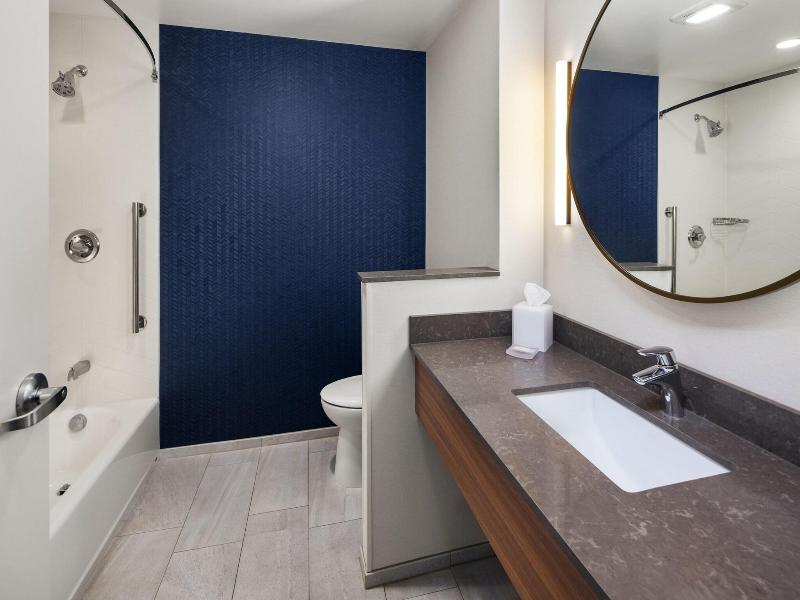 Fairfield Inn Suites Alexandria image