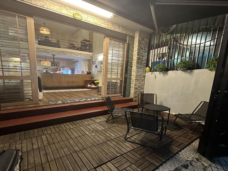 Alleyway Hostel image
