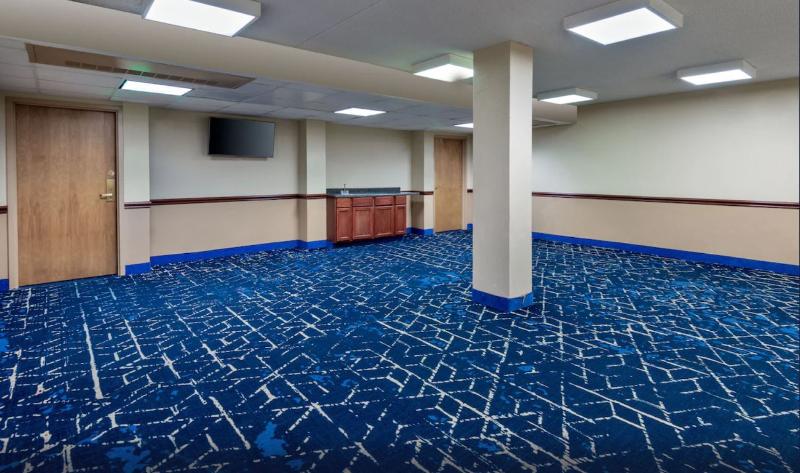 Capitol Plaza Hotel Jefferson City image
