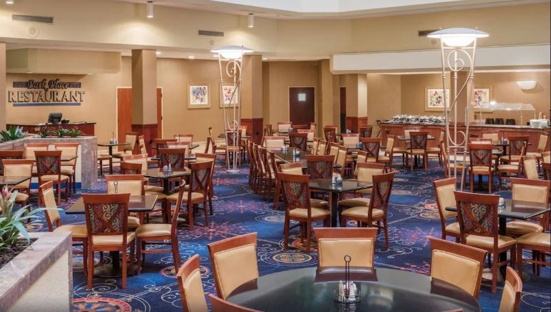 Capitol Plaza Hotel Jefferson City image
