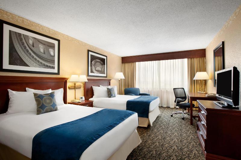 Capitol Plaza Hotel Jefferson City image