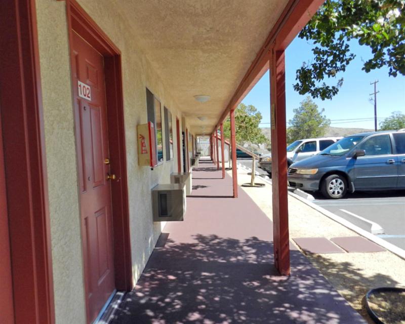 High Desert Motel Joshua Tree National Park image