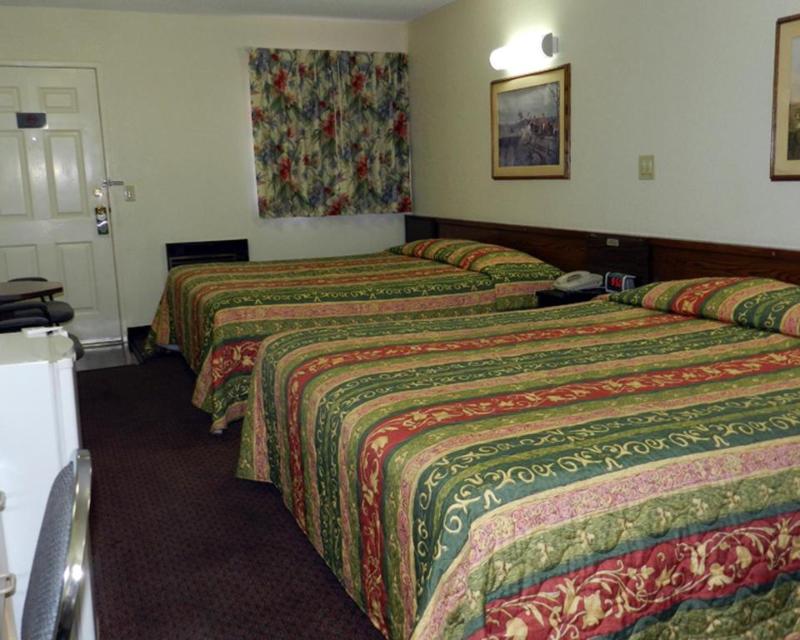 High Desert Motel Joshua Tree National Park image