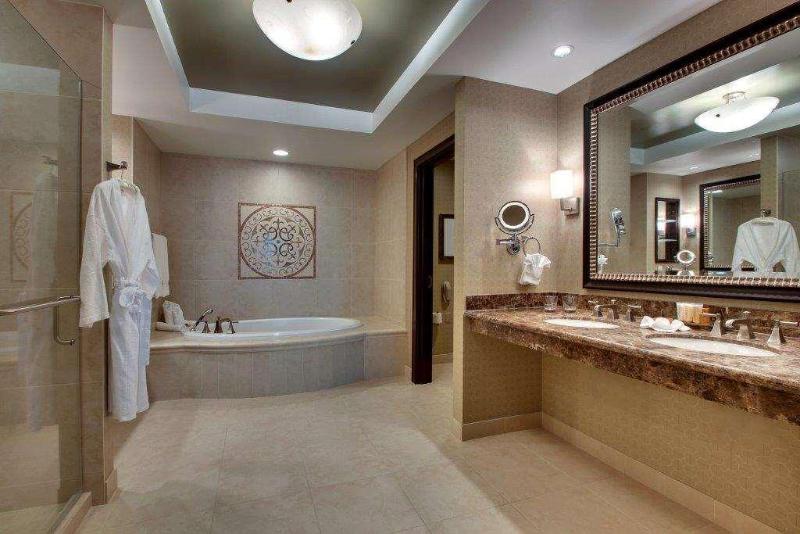 Argosy Casino Hotel And Spa image