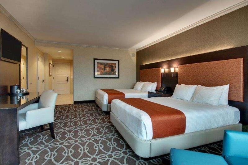 Argosy Casino Hotel And Spa image
