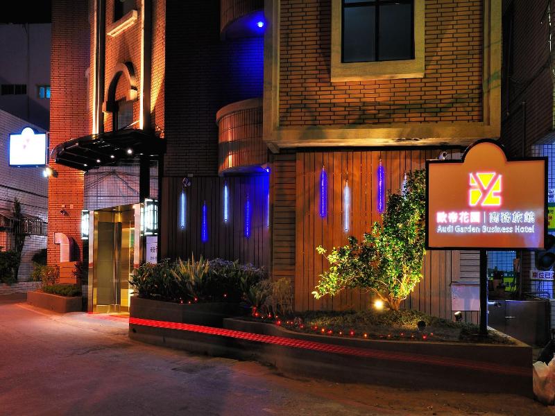 Audi Garden Business Hotel image