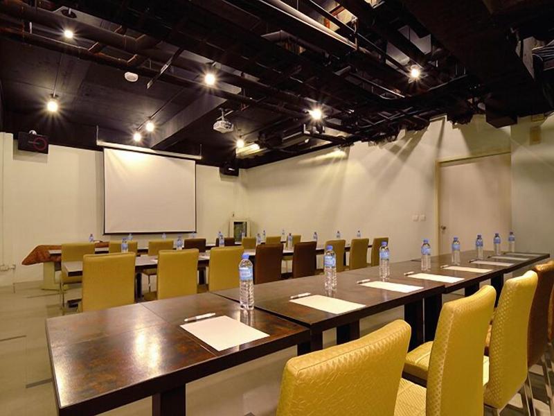 Audi Garden Business Hotel image