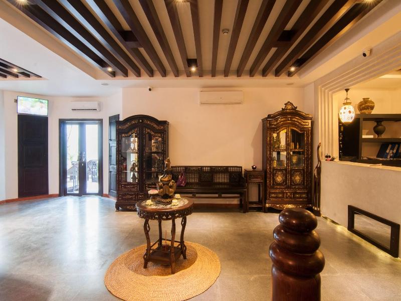 La Rose Suites image