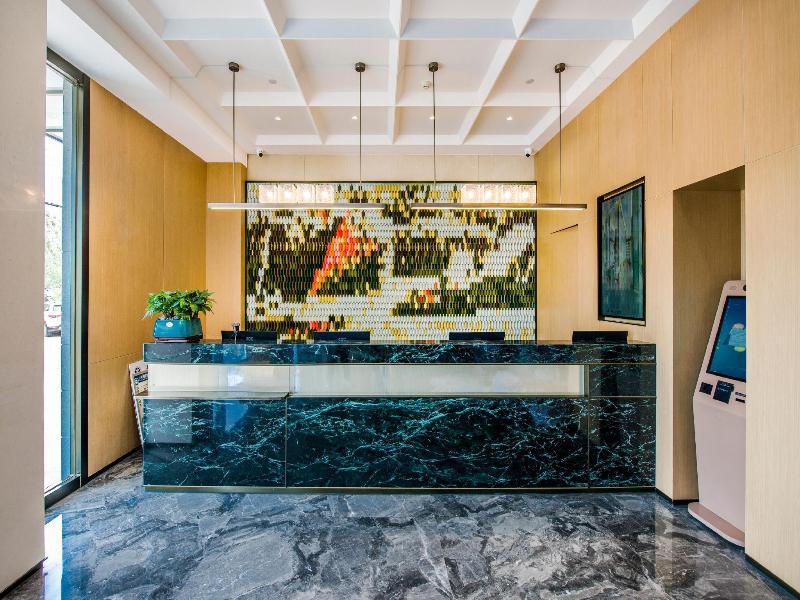 Yiwu Baide Theme Hotel image