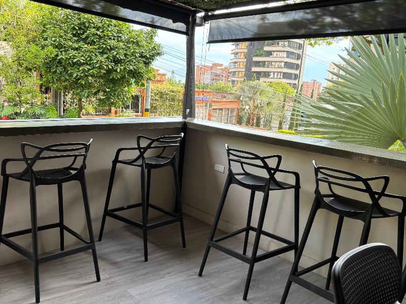 hotel greenview medellin image