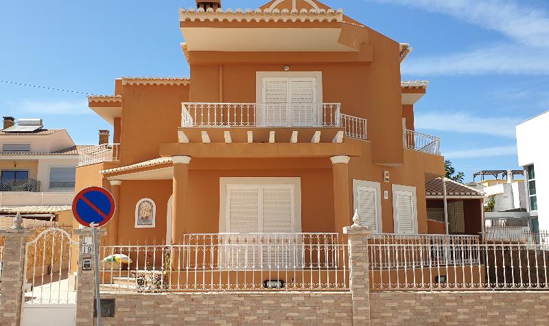 Dona Ana Guesthouse image