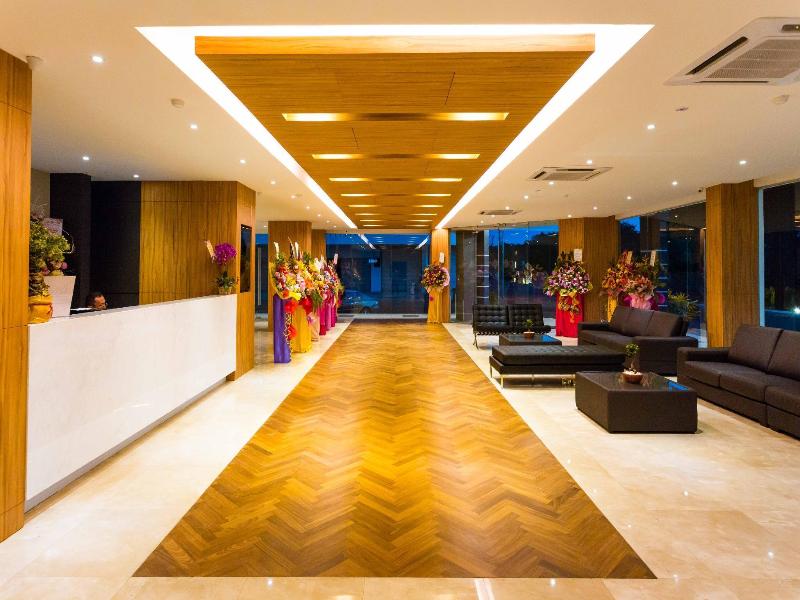 Icon Hotel image 3