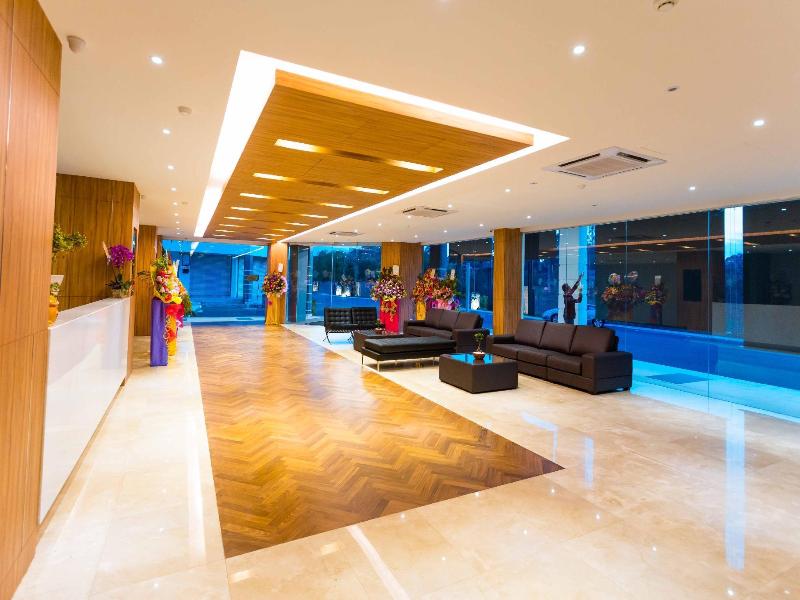 Icon Hotel image 9