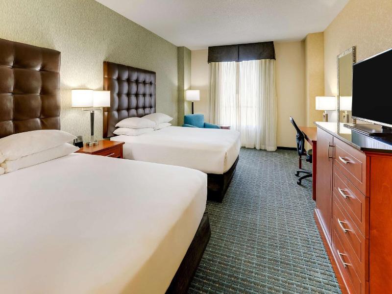 Drury Inn Suites Phoenix Chandler Fashion Center image