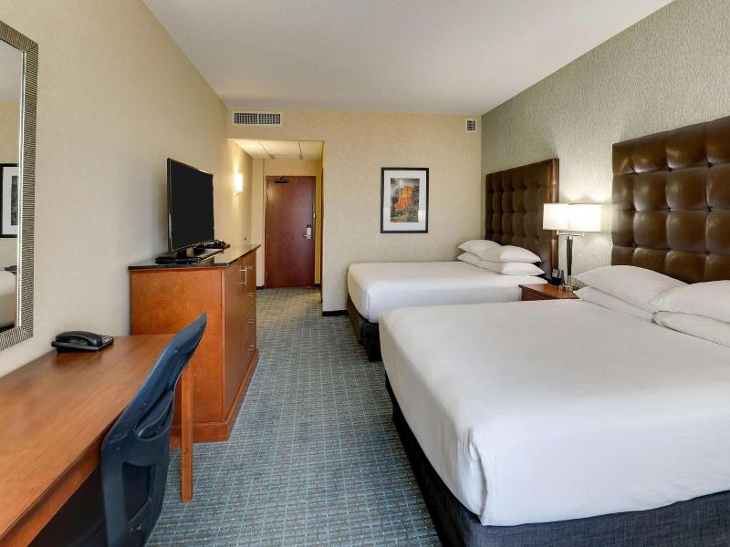 Drury Inn Suites Phoenix Chandler Fashion Center image
