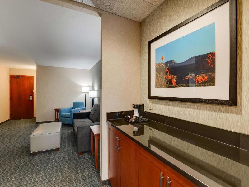 Drury Inn Suites Phoenix Chandler Fashion Center image