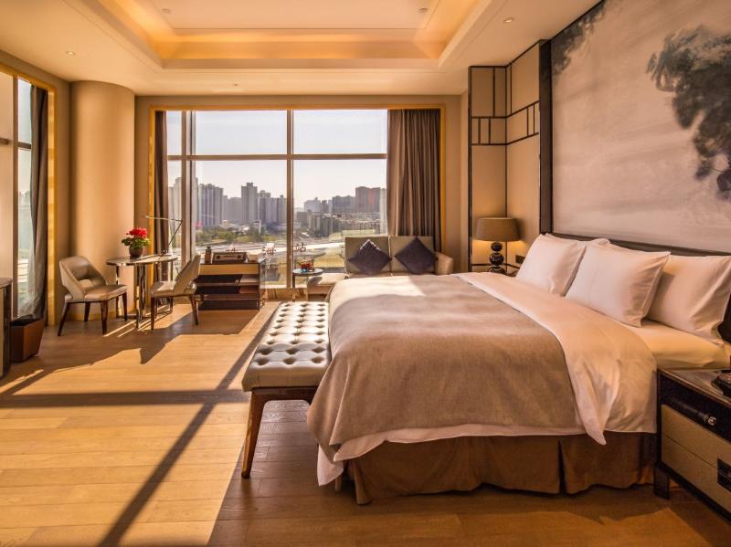 Longzhuda International Hotel image