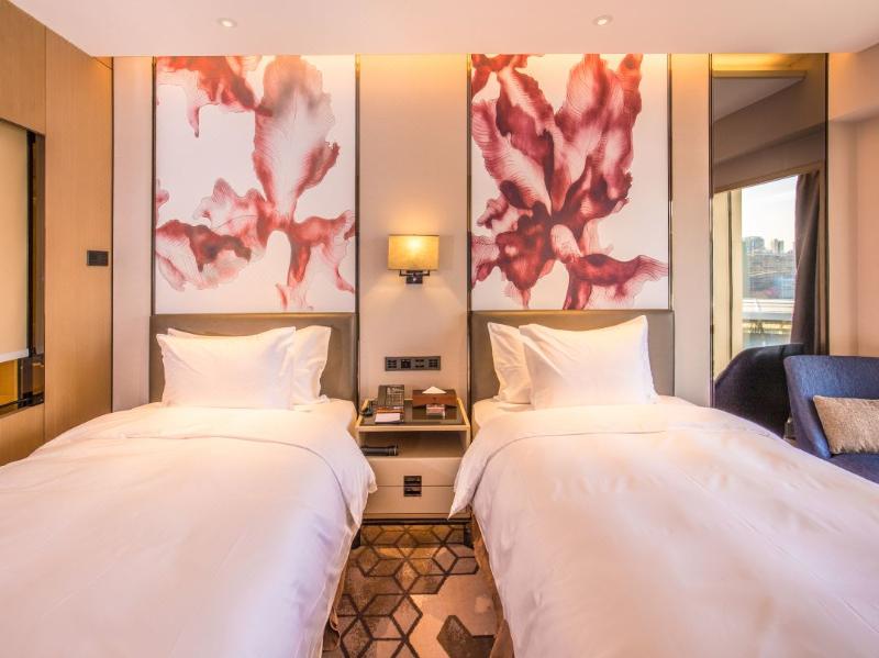 Longzhuda International Hotel image