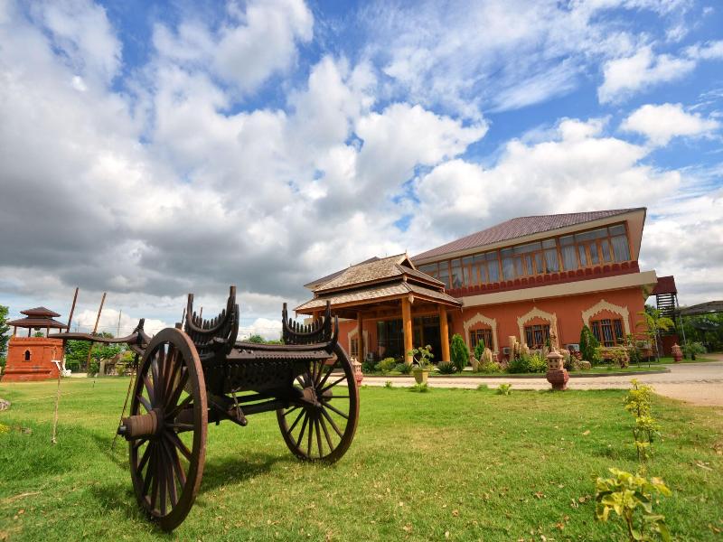 Bagan Emerald Hotel