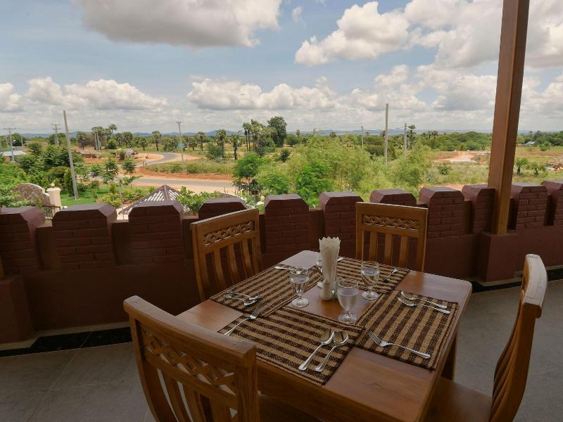 Bagan Emerald Hotel