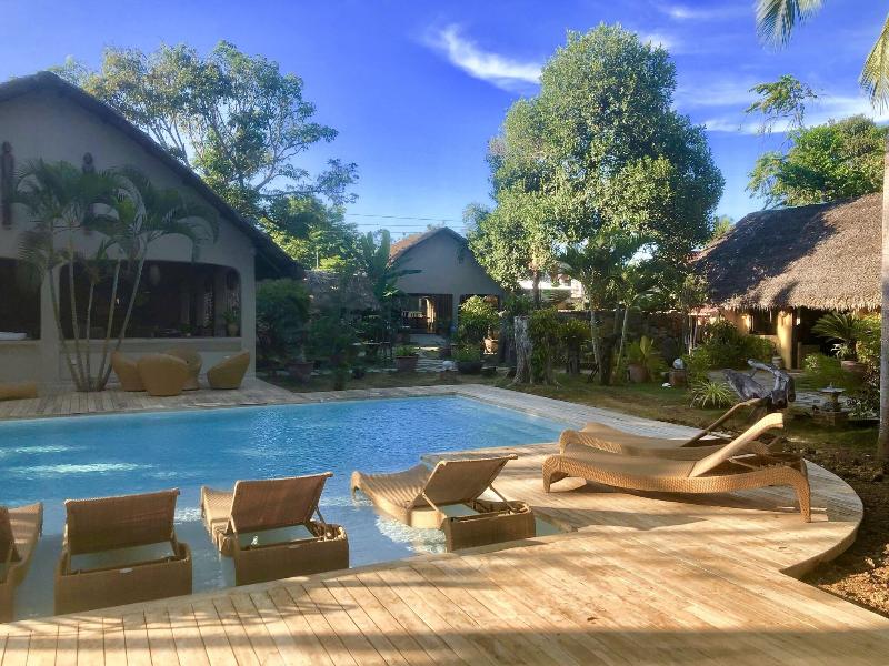 Hibiscus Garden Inn image