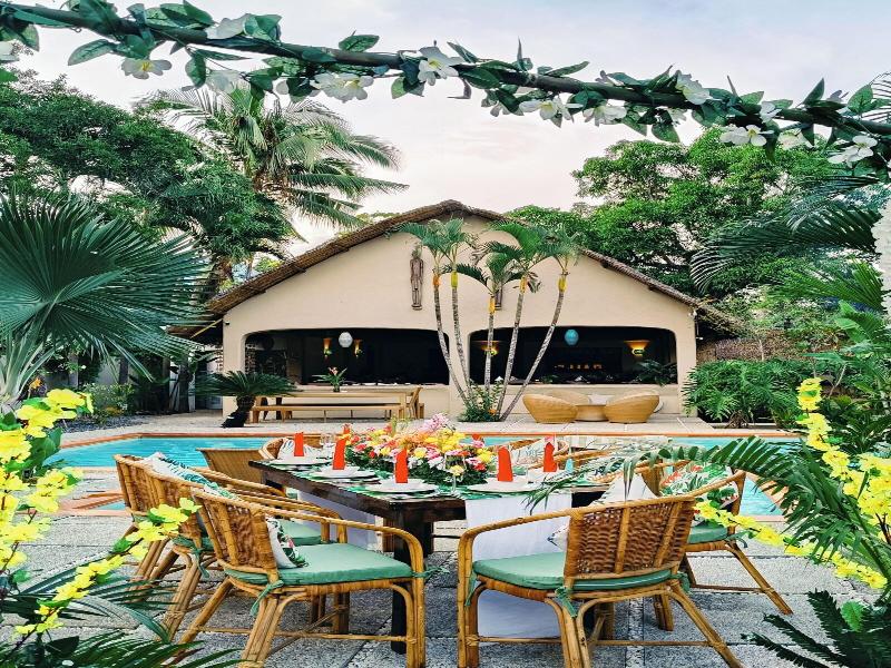 Hibiscus Garden Inn image