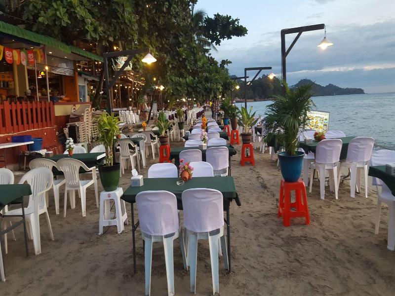Bamboo Koh Chang Resort Restaurant image