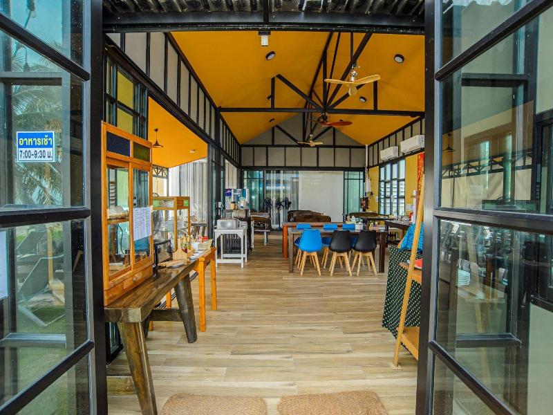 Talay Sai Hotel image