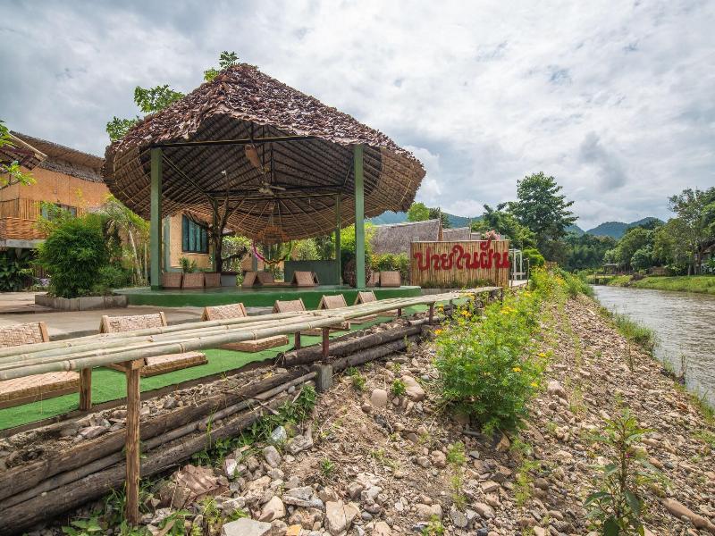 Pai Nai Fun Hotel image